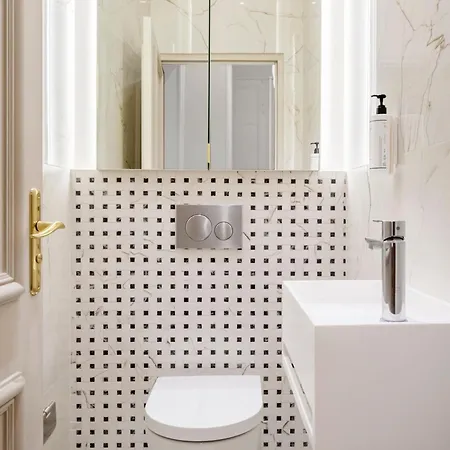 Merveil - Signature Suite-champs Elysees- Marignan Paris
