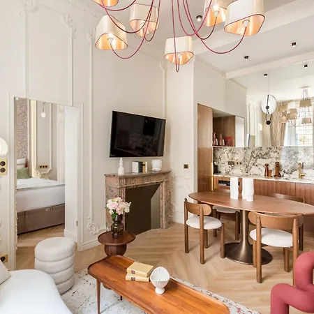 Merveil - Signature Suite-champs Elysees- Marignan Paris